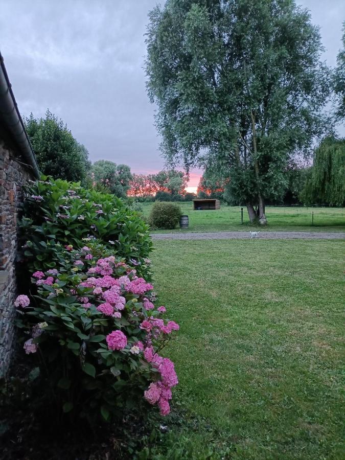 Relais De Moidrey Hotel Exterior photo